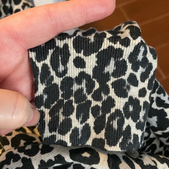 Lands End animal print black brown cardigan sweater size XL 18 supima cotton - Picture 11 of 14